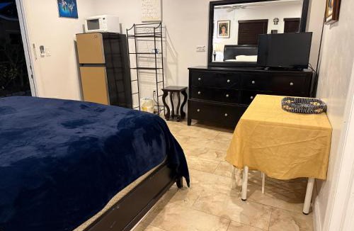 Palmetto Bay Apartment | My Help Comes from The Lord Miami