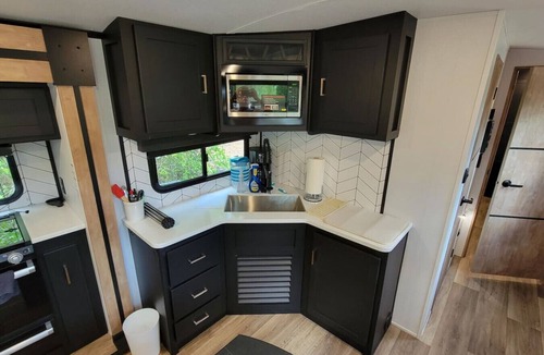 Warm Mineral Springs House | Myakka Cove Glamping
