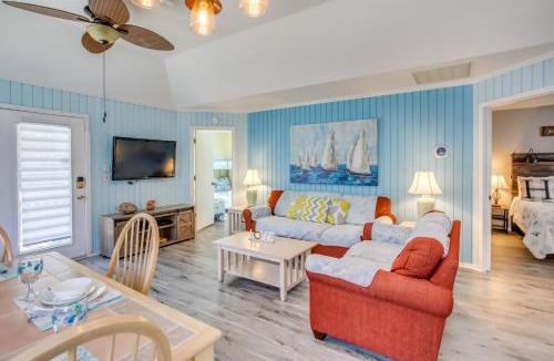 Myrtle Beach House | Myrtle Beach Cottage, Walk to Pools + Beach!