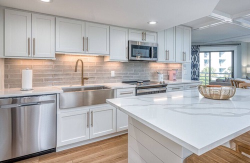 Palmetto Dunes Condo | MyStay at 1208 Villamare Ocean views Premier Design New Pools & Hot Tubs!