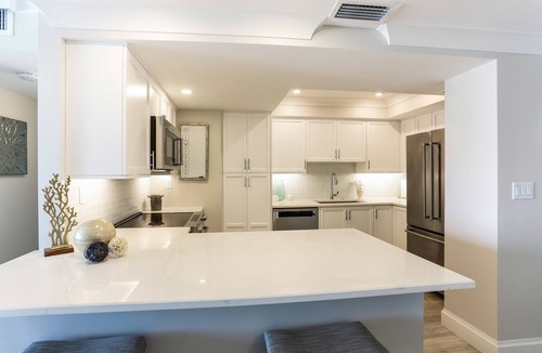 Moorings Condo | Naples Continental Club Beachfront condo!