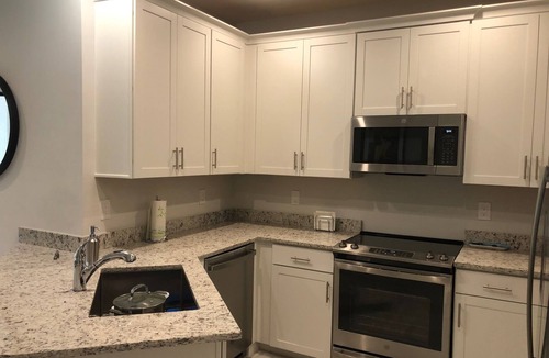 Naples House | Naples Florida Townhome drive close to beaches and world class shopping.
