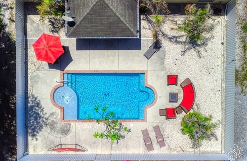 Rural Estates House | Naples, Heated Pool, 4bdr, 8 guest, private yard