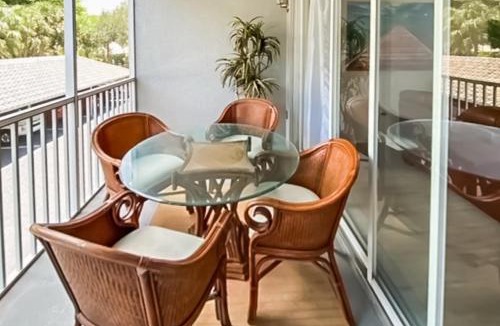 Vanderbilt Beach Apartment | Naples Vanderbilt Villa