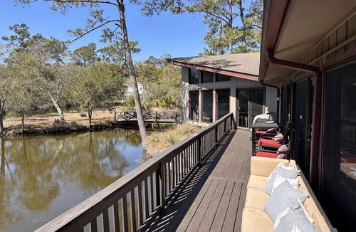 Saint Simons Heights House | Narnia — Secluded Lagoon-Front Retreat Between Two Islands St. Simons
