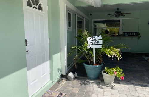 Seminole Apartment | Near Beach, Pool, Paradise Awaits, Adult Only “The West Wing”
