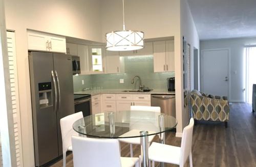 Bradenton House | Near Beaches & IMG Academy, Mins to Downtown Oasis Villa Retreat