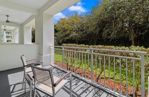 Doral Condo | Near Convention Center, King Studio with Kitchen