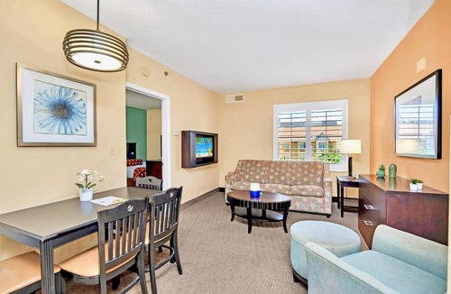 Florida Central Atlantic Coast Apartment | Near Disney-1BR with Two Queen Beds