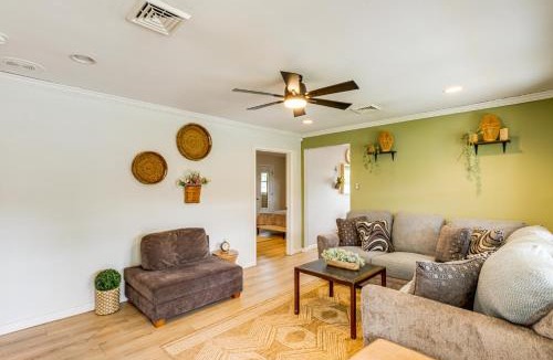 Somers Point House | Near Dog Beach: Somers Point Escape w/Large Yard!