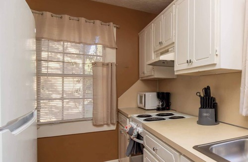 Columbus Apartment | Near Downtown, Parks & Museum - Midtown Back House