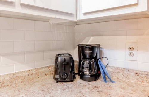 Columbus House | Near Downtown Sunny Sweetheart Unit
