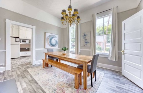 Columbus House | Near Parks Downtown & Riverwalk: Midtown Muse Sleeps 14