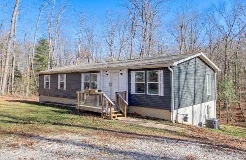 Crossville House | Near State Park! Pet-Friendly Home in Crossville