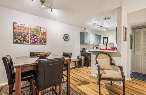 Gainesville Condo | Neat Condo - Short Walk to UF!