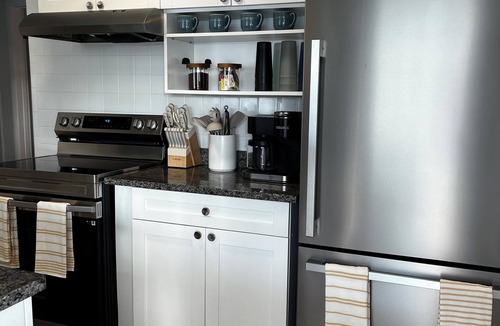 North Port House | Nestled in North Port. Updated 2 Bed/1 Bath.