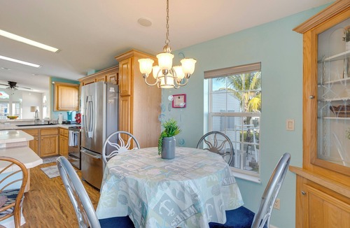Nettles Island House | Nettles Island Jensen Beach Home: Walk to Ocean!
