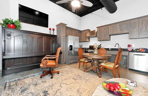 Cullman Condo | New 1 Bedroom Loft Condo in Downtown Cullman with Murphy Bed to Sleep 4