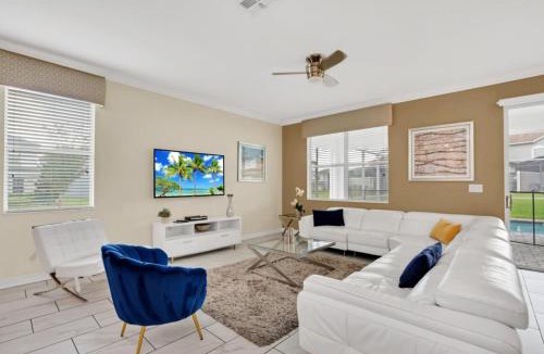 Davenport House | New 10 Bedroom Home FREE Water Park