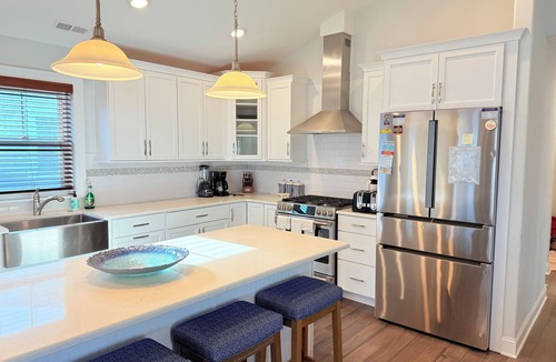 North End Condo | New 2022 construction!Ocean Ave Gem! 5BR plus den & 4.5 Bath Private elevator