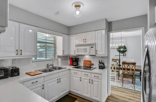Orange Park House | NEW 3/2 Private Orange Park Pool Home