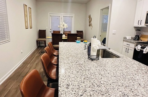 Aiken House | New 3-bed 2bathhouse near hospital, USCA ,Downtown Aiken & Stableview