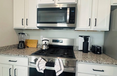 Aiken House | New 3-bed 2bathhouse near hospital, USCA ,Downtown Aiken & Stableview