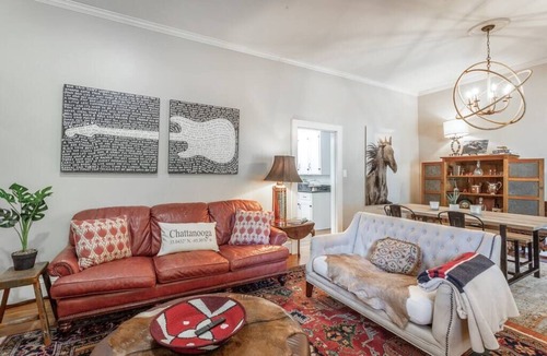 Flintstone House | NEW 3 Bedroom Cottage | Sleeps 6