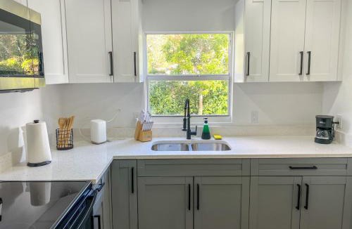 Liberty City House | New 3Bedroom 2Bathroom Private Home