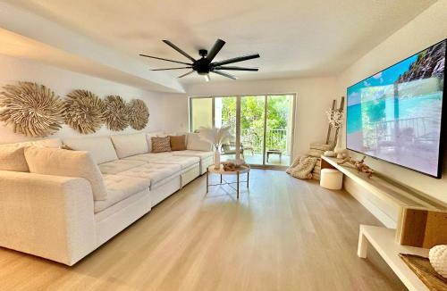 Rock Harbor House | New! 4-Story Villa, Private Rooftop, Pool and Marina in Key Largo