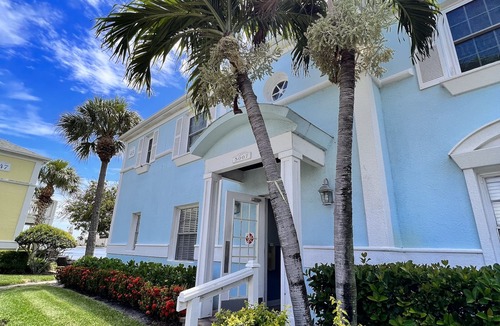 Coquina Key Condo | NEW! A Taste of Paradise @tnzwaterside