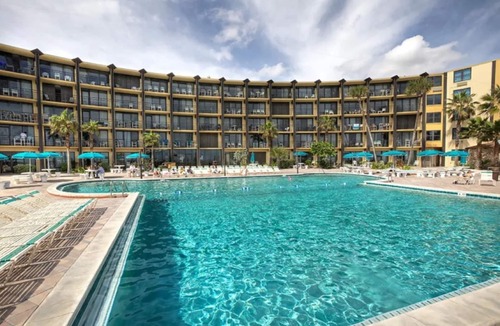 Bridgeport Heights Apartment | New Amazing Beachfront King bed Studio in Daytona!