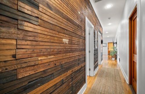 Historic Ybor House | NEW! Casa Fuente - Beautifully Renovated Ybor Bungalow, Steps to 7th Ave
