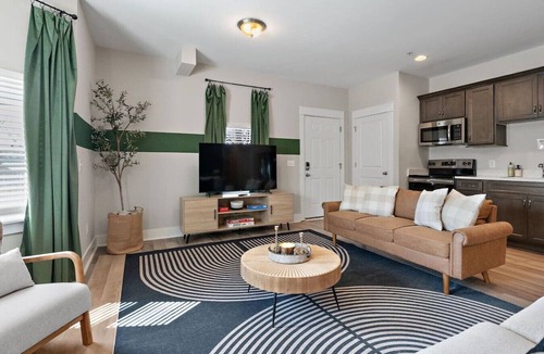 Murfreesboro Apartment | *NEW* Charm on Church ~ Cozy, Modern, Downtown Apt
