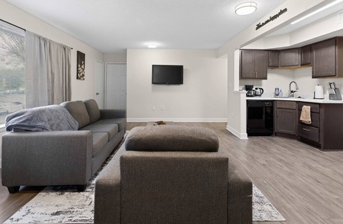 Columbia Apartment | New Convenient Getaway near USC & Riverwalk Trails