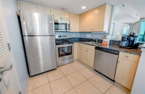 Downtown Myrtle Beach Condo | New Corner Suite 2BR, Direct Ocean and City Views