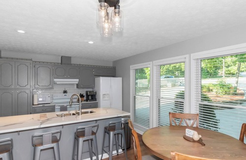 Eatonton House | NEW! - Cozy Home Away From Home on the Lake