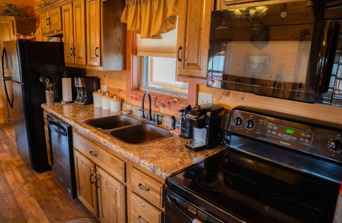 Sevierville Cabin | NEW! Custom Cabin on 10 acres!