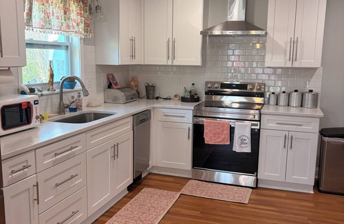 Estill Springs House | -NEW- Dragonfly Cove Spacious 5BR Near Lake + Boat Access