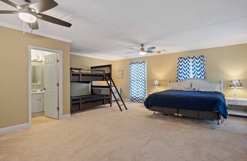 Eatonton House | NEW!! Family Fun Getaway - Indoor Pool & Pet Friendly