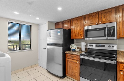 Lower Grand Lagoon Condo | New Floors in 2025! 3BR Gulf-Front near St Andrews Park