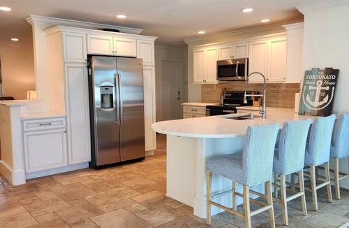Gulf Harbors House | NEW High End Keys Style - 2BR/2BA resort - Huge Dock, Pool, Spa, Kayak+ More
