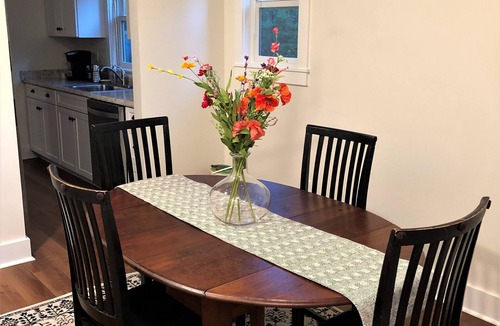 Arden House | New Home Clean 2.5 Mi Airport 15-20 min ASHEVILLE BILTMORE Breweries HIKING GOLF