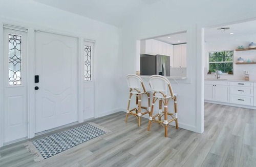 Tequesta House | NEW Idyllic Coastal Family Home Close To Beaches, Restaurants and Inlet