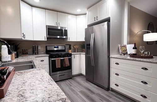 Norcross House | NEW! King Bed, Fire Place, Near ATL W/Patio