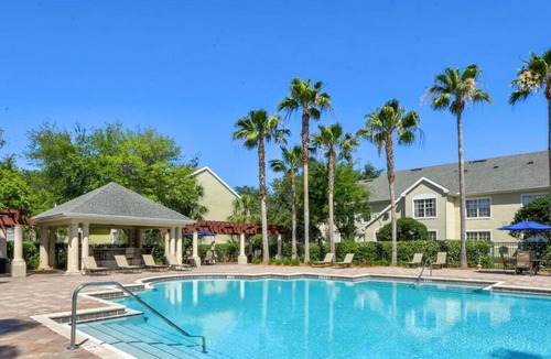 Palm Harbor Apartment | NEW LISTING! Contemporary large 3BR, in unit Washer/Dryer, FREE parking with all amenities! by RedAwning