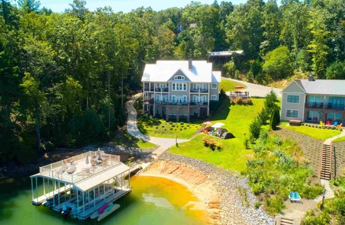 Blairsville Cabin | New Listing-Heavenly Haven-Amazing Lake w/private dock 4 boating