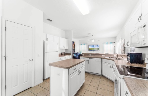 Highgate Park House | New Listing! Highgate at Legacy Park Resort, 7mi to Disney & 10mi to Universal - FS370169