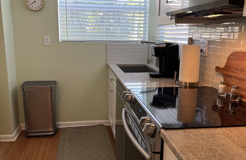 Isla del Sol Condo | NEW LISTING Paradise-Newly Updated Condo Close to Everything. Beach, Bike, Pool