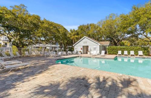 Pelican Bay Apartment | New Listing! Pelican Bay 14 -Luxury Home at Beach!